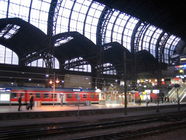 Hauptbahnhof<br>(Foto: 013)